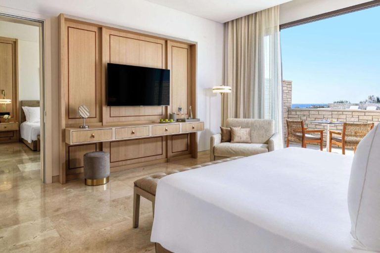 Amasaco-Luxury-Home-St-George-bedroom